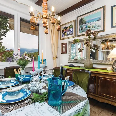 Lovely In With House Sea View *
