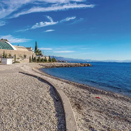 Apartman Lovely In With House Sea View Fiume