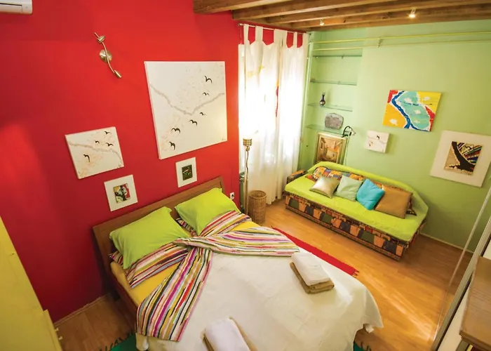 1 Bedroom Amazing In Apartament Rijeka