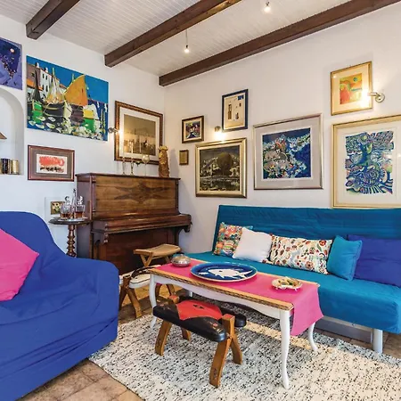 Lovely In With House Sea View Apartament *